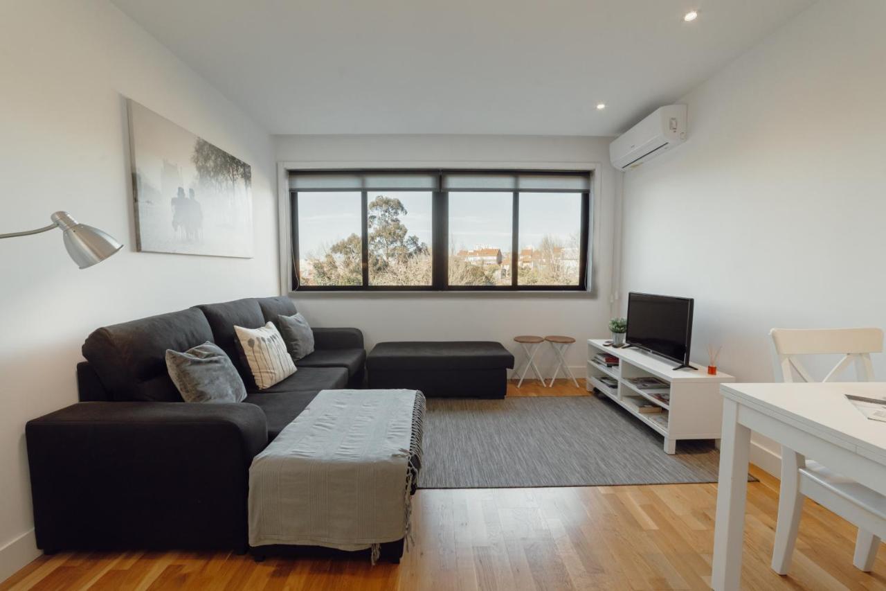 Downtown Stylish Apartment With Garage By Vacationy Порто Екстериор снимка