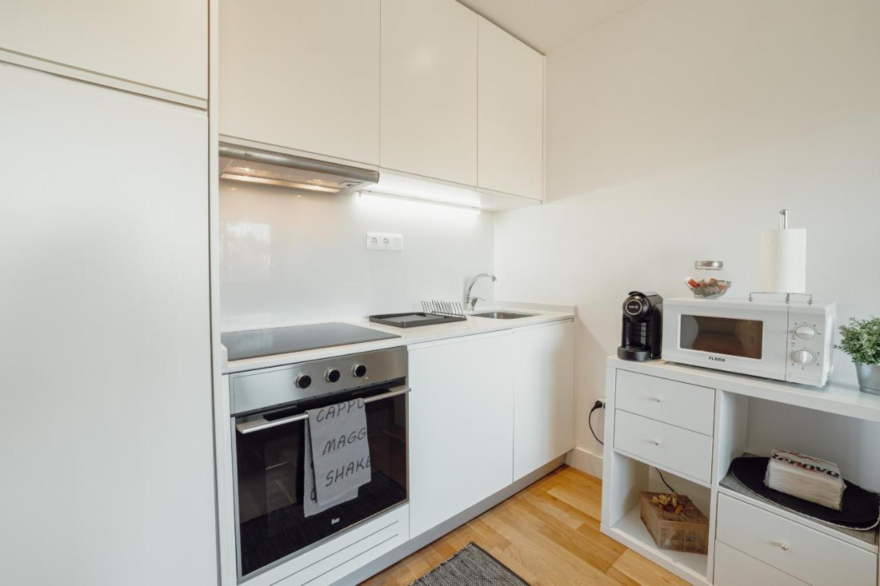 Downtown Stylish Apartment With Garage By Vacationy Порто Екстериор снимка