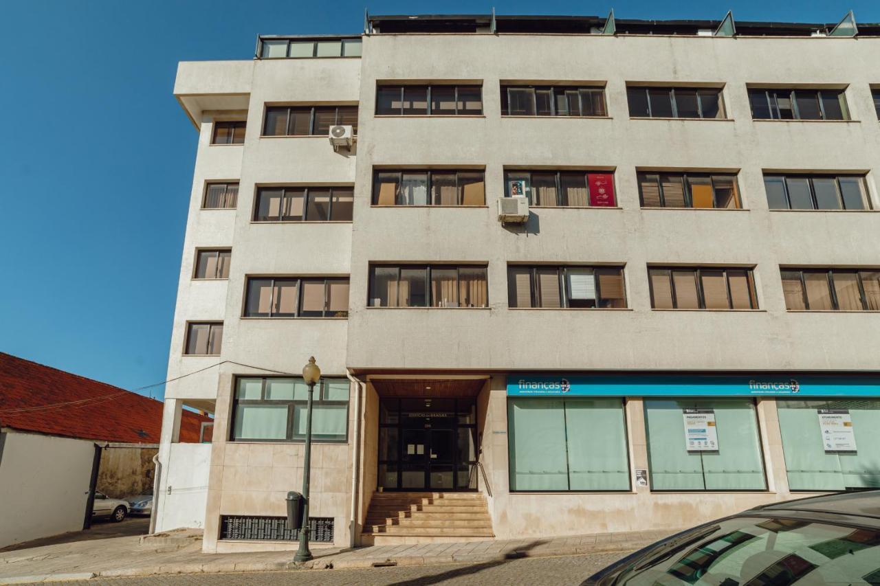 Downtown Stylish Apartment With Garage By Vacationy Порто Екстериор снимка