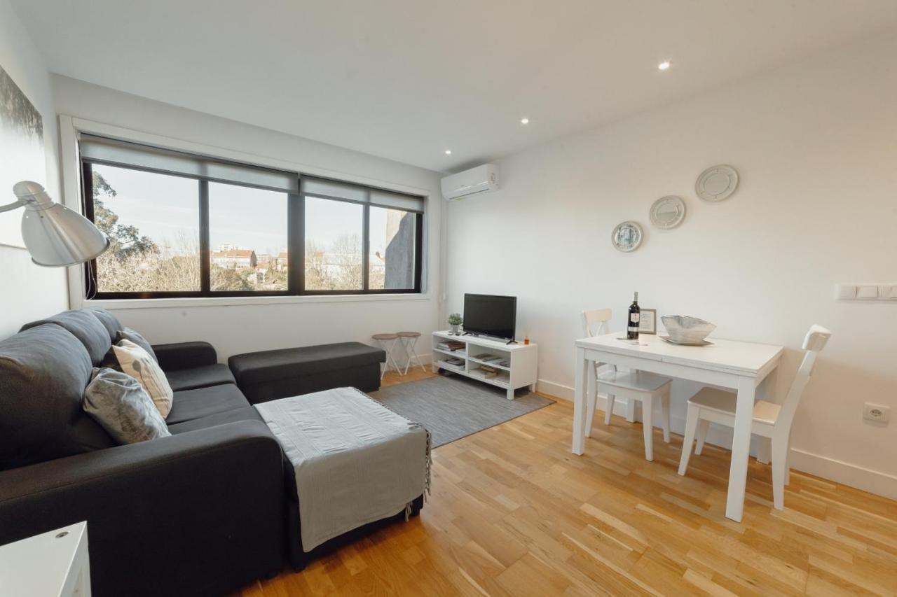 Downtown Stylish Apartment With Garage By Vacationy Порто Екстериор снимка